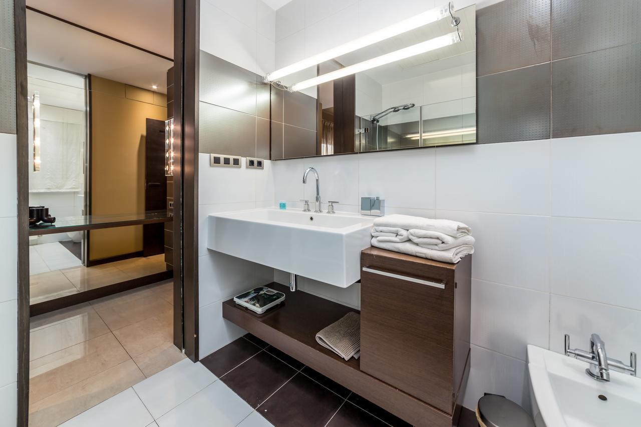 Travel Habitat Atico Ciutat Vella. Apartment Valencia Bagian luar foto