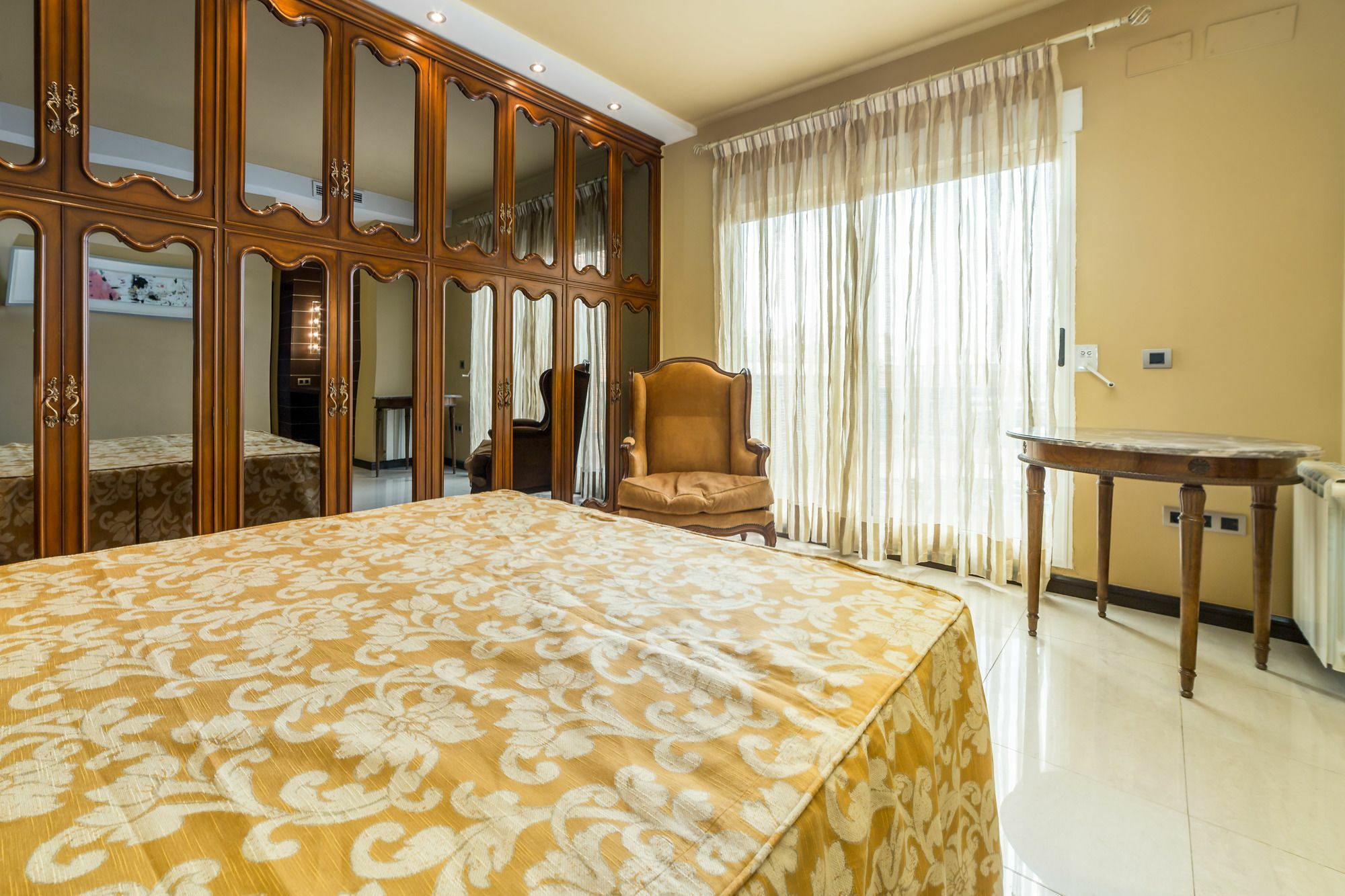 Travel Habitat Atico Ciutat Vella. Apartment Valencia Bagian luar foto