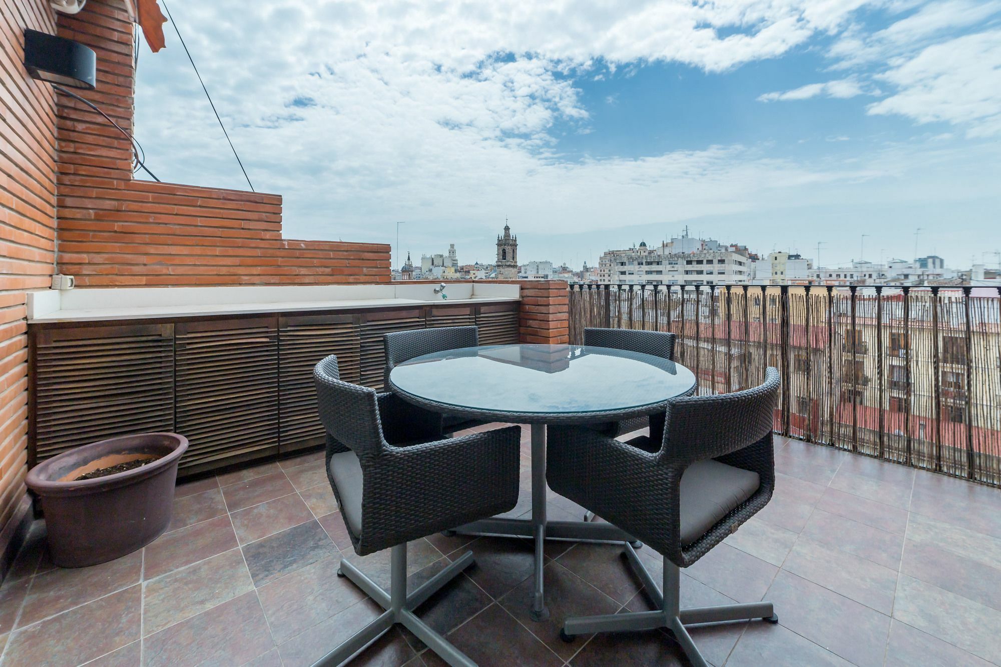 Travel Habitat Atico Ciutat Vella. Apartment Valencia Bagian luar foto